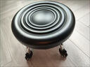 黑默丁格万向轮小矮凳子家用圆凳美缝修脚儿童学步凳足浴小板凳带滑轮静音 加厚款水波纹黑色-双轴承轮（面直径32厘米） 实拍图