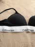 Calvin Klein内衣【摩登引力带】女ck无钢圈软支撑三角杯文胸 QF5650001-太空黑 M 实拍图