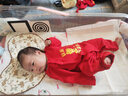 传乐星（CHUANLEXING）蛇宝满月婴儿衣服百天百日宴夏季薄款男女新生儿连体衣喜庆套装 满月啦-烫金蛇（春秋长款+帽袜） 59cm (9-12斤/0-3月)满月 实拍图