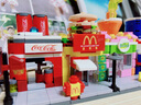 乐乐兄弟百变街景积木城市建筑街道房子店铺汉堡店儿童智力拼装玩具摆件 百变街景第二弹8款 实拍图