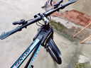 EG7山地自行车成人学生变速越野单车双减震赛车26寸青少年男女 辐条【升级减震 轻量铝架】黑蓝 24寸21速【适合：145-165CM】 实拍图
