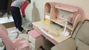 坐得正 儿童学习桌椅套装实木书桌学生学习桌可升降写字桌子作业桌课桌 1m带陪读柜+小熊三背椅粉 纠姿版 实拍图