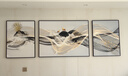 恋之屋 客厅装饰画2026沙发背景墙现代简约三联画客厅挂画大气轻奢壁画 光影交织 I 左右60x80+中间110x80/晶瓷画 实拍图
