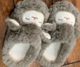 名创优品（MINISO）棉拖鞋女小羊咩咩秋冬防滑包跟拖鞋保暖毛绒可爱月子家居情侣鞋 深灰【半包跟款】 36-37 (250mm) 【适合35/36码穿】 实拍图