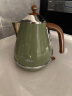 德龙（Delonghi）电热水壶 家用复古304不锈钢烧水电水壶 防干烧大功率1.7L煮水壶 KBO2001.VGR 橄榄绿 实拍图