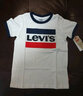 Levi's李维斯夏季男童短袖T恤时尚百搭童装经典三色标纯棉半袖上衣 奶白 110 /56 【建议身高104-110cm】 实拍图