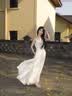 微光里2026春夏新款米白色吊带连衣裙女收腰显瘦沙滩裙海边度假长裙子 叠层开叉吊带裙白杏M码80-100斤 实拍图
