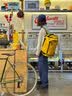 BAGSMART双肩包随行仓背包男士旅行出差通勤商务大容量多功能电脑包书包女 琥珀黄（标准版 适合1-3天差旅） 实拍图