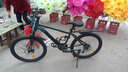 凤凰（Phoenix）山地车自行车成年人男女学生铝合金禧玛诺变速减震油碟山地自行车 深灰/钢架/辐条轮/全轴承 21速进口禧玛诺/24寸 实拍图