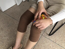 南极人口袋发热护膝保暖防寒膝盖关节炎老寒腿护腿套可放暖宝宝发热 【卡其色-带兜防滑款】+暖宝宝2片 M 实拍图