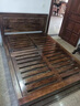 老榆木实木框架床1.5单人1.8双人床实木排骨架家用卧室民宿原木床 胡桃色 1.8*2.0 实拍图