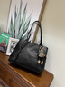 千百度（C.BANNER）牛皮包包女包大容量托特包单肩腋下大包生日礼物高级感送女友老婆 实拍图