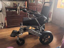 小飞哥电动轮椅车老年人残疾人轮椅折叠轻便老人四轮车可左右手控制 4【升级减震】六弹簧减震/24AH锂电跑75里 实拍图