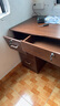 甘慕实木办公桌办公室职员电脑桌财务工位双人位桌椅组合简易书桌子 实木【五抽一柜】胡桃色140*60 单桌 实拍图