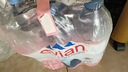 依云（evian）天然矿泉水 法国原装进口饮用水 瓶装水 【塑料瓶】1.5L*12瓶 实拍图