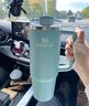 STANLEY巨无霸吸管杯水杯保温杯大容量办公车载不锈钢杯子887ML-海蓝 实拍图