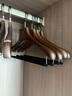 金领结（KING HANGER） 金领结无痕防滑实木衣架榉木木质轻奢衣挂衣柜衣帽间专用木衣架 7【瑞舍】男衬衣架6支/薄款男装/宽松薄款女装 实拍图