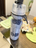 O2COOL喷雾水杯儿童学生喷水杯子成人户外运动健身保冷降温挤压软水壶 足球590ml 实拍图