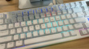 狼蛛（AULA）S98机械键盘有线/蓝牙/无线三模连接Gasket结构插拔2U0游戏办公键盘98配列 【无线版】S98面包小熊-混光 青轴 实拍图