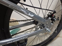 凤凰（Phoenix）儿童自行车6-12岁中大童男孩山地车青少年变速学生车单车小学生车 A6- 金属灰- 单速辐条轮 22寸(适合身高140-160cm) 实拍图