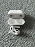 Apple/苹果 AirPods (第三代) 配MagSafe无线充电盒 苹果耳机 蓝牙耳机 适用iPhone/iPad/Watch/Mac 实拍图