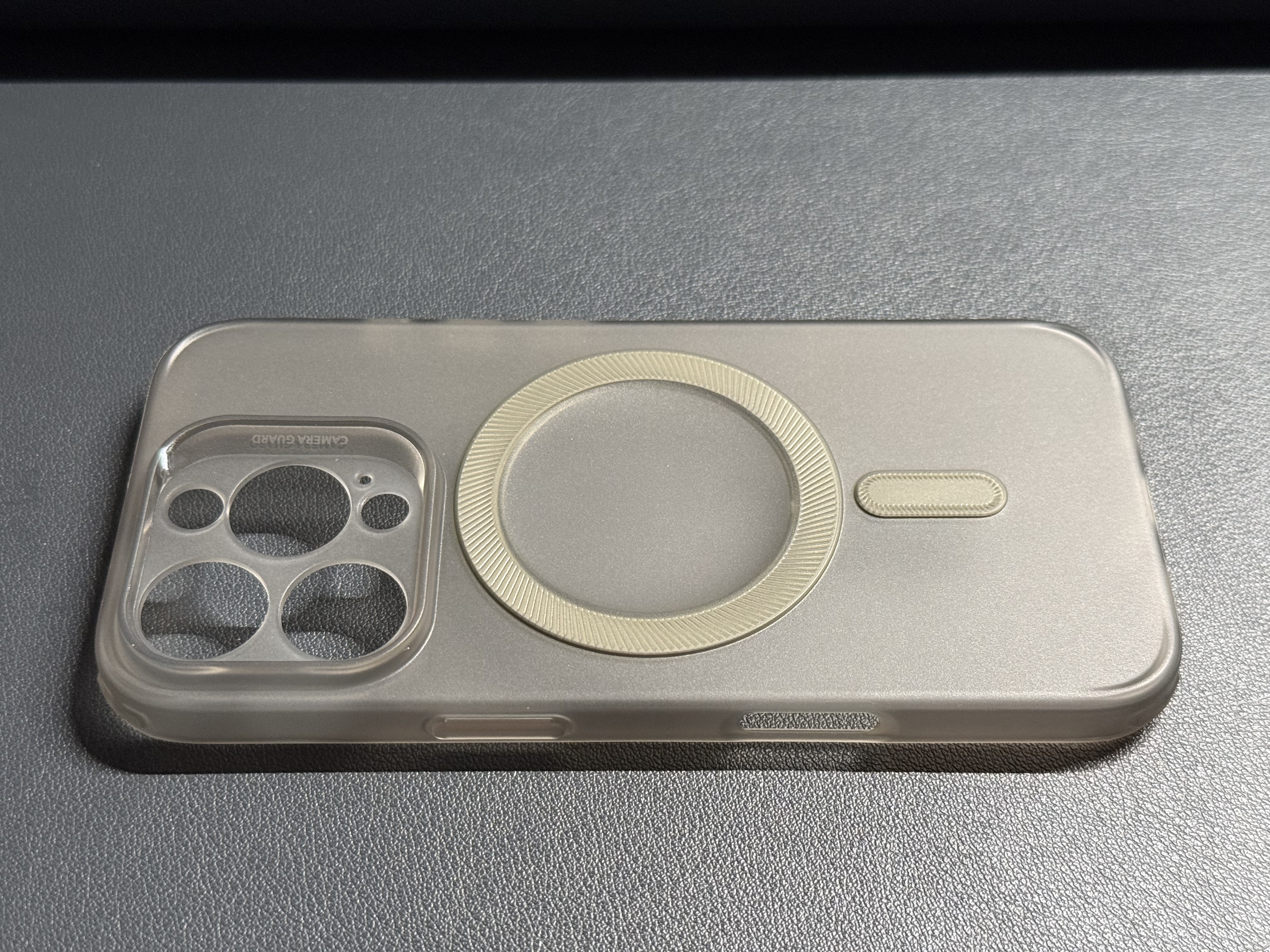 亿色（ESR）适用苹果16pro手机壳iPhone16pro保护套磁吸超薄硅胶镜头全包气囊防摔软壳magsafe无线充磨砂透灰 实拍图