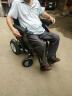 威之群1023电动轮椅老年人残疾人可折叠智能全自动带坐便器可躺式家用越野型老人电动车 黑色车架+52A电池+手动后躺+后轮减震 320W电机*2 实拍图
