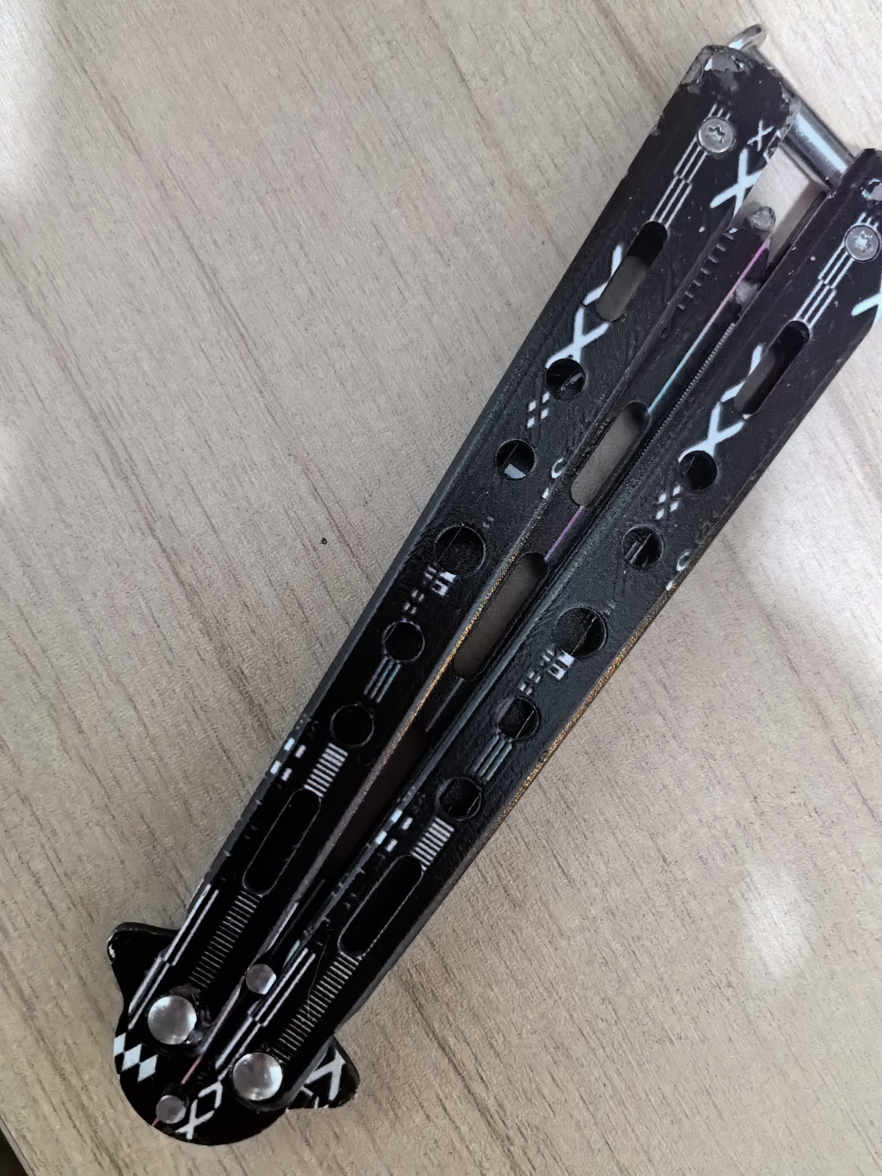 3D初学者蝴蝶刀csgo未开刃不锈钢折叠刀玩具防身练习花式训练刀 印花集黑 实拍图