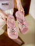 大东沙滩拖鞋女鞋2026夏季新款甜美风中跟平底蝴蝶结舒适凉拖0301 粉色 【4cm厚底甜美拖鞋】 37 实拍图