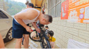 凤凰上海凤凰山地车自行车男士女式学生成人变速宽胎越野公路赛单车 【钢架/全套竞速轴承】条轮炫彩 24寸24速【建议身高138-168cm】 实拍图