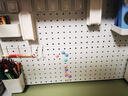 瑾梧桌面书架置物架免打孔学生书桌收纳架办公电脑桌多层磁吸洞洞板 【大号双层架】高95长100cm 标配套餐【10个挂钩+磁扣】 实拍图