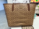 蔻驰（COACH）【官方授权店】蔻驰女包大号托特包单肩手提City33送女友礼物 CV976IMXHE卡其配棕色 实拍图