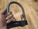 迅霆（XUNTING）电动车锁u形防盗电瓶摩托车山地自行车锁单车超C级U型锁抗液压剪 磨砂灰1100g【全实心】3把钥匙 实拍图