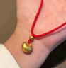 中国黄金（CHINA GOLD）黄金吊坠男女款足金小胖福金坨坨平安金锁项链情人节礼物婴儿满月 【今/次日达】胖福金坨+金珠【红绳】约0.6g 实拍图
