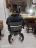 护卫神电动轮椅车老人轻便折叠旅行代步无刷智能全自动小金刚W76003 【11】升级拉杆款/30安锂电池/省力电助推 搭载“专利防翻系统”/无刷电机/电磁刹车/四重减震 实拍图
