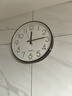 钟表挂钟客厅家用时尚挂表静音北欧石英时钟现代简约表挂墙免打孔 白底黑边 12英寸 (直径30厘米)适合卧室 实拍图