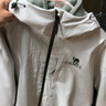 骆驼（CAMEL）户外单层冲锋衣男女款硬壳防雨单冲旅游外套 A23CATG013   S 实拍图