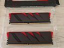 七彩虹（Colorful）32GB(16G×2)DDR4 3200 台式机内存条 马甲条 战斧系列·赤焰黑 C18 实拍图