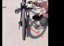 EG7山地自行车成人学生变速越野单车双减震赛车26寸青少年男女 辐条【加厚防滑轮-更安全】炫彩 24寸21速【适合：145-165CM】 实拍图