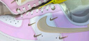 耐克NIKE缓震板鞋女空军一号 AIR FORCE 1 运动鞋 IB2574-600粉白38 实拍图