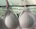 维多利亚的秘密 杨幂同款 夏季薄款内衣女果冻条反重力无痕凉感文胸PRO微聚拢MAX 85S0香芋粉-光面花纹 11214343 M ：PRO双排扣（75C/75D/80A/80B 实拍图