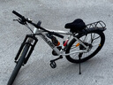 兰令 山地自行车成年人男女变速油碟刹减震前叉越野骑行代步赛车 27速-石英白【铝架+线碟+减震前叉】 26英寸(160-180cm身高) 实拍图