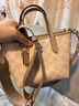 蔻驰（COACH）【官方授权店】女士city15小号单肩斜挎包托特包PVC配皮送女友 CW032SVPWH浅卡其豆沙粉 实拍图