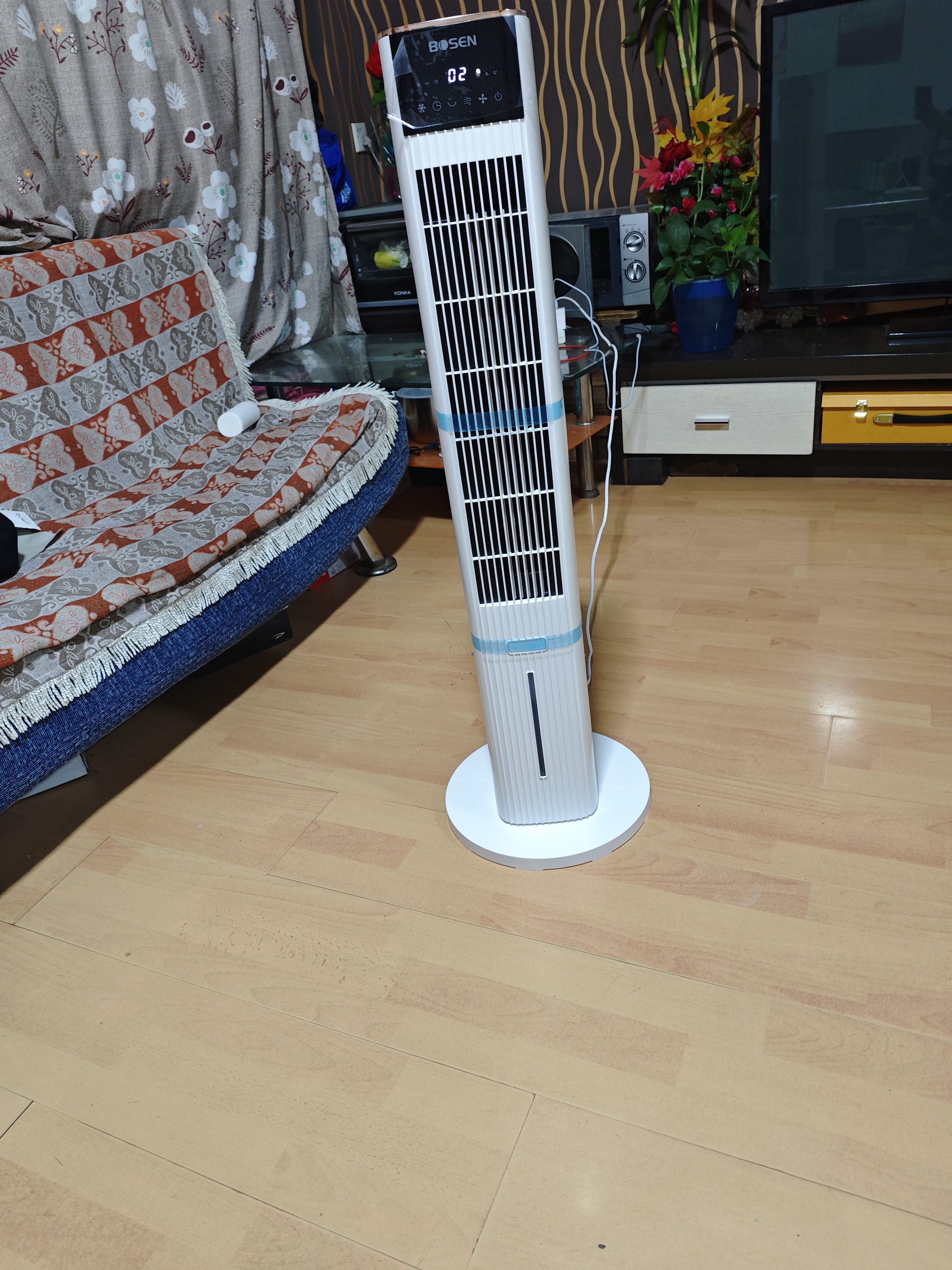 博森冷风扇家用智能语音冷风机加湿水冷塔扇办公室客厅立式移动节能小空调扇摇头无叶风扇TAS-1004W 实拍图