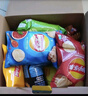 乐事（Lay's）薯片 巨无霸吃货零食大礼包 肩扛大零食1kg  送礼物 零食大礼包 实拍图
