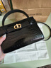 CHARLES&KEITH鳄鱼纹凯莉包手提斜挎婚包包女包生日礼物CK2-50270880-1 Black黑色 S 实拍图