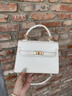 CAHOE KULLO凯莉包包女款轻奢2025新款品牌女士斜挎手提包圣诞节礼物送女朋友 米白-CK女包送女朋友老婆闺蜜生日礼物 实拍图