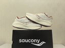 Saucony【彭于晏同款】索康尼胜利22专业强缓震跑鞋男厚底跑步鞋运动鞋男 米粽600【新年配色】 40.5 实拍图