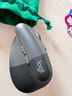 罗技（Logitech）Lift人体工学鼠标 垂直鼠标 小手鼠标 无线蓝牙鼠标 3台设备秒切换 带Logi Bolt接收器 白色 实拍图