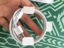 Apple/苹果 USB-C转闪电接口充电线 -1米 苹果充电线手机充电线原装充电线适用于闪电接口iPhone/iPad 实拍图